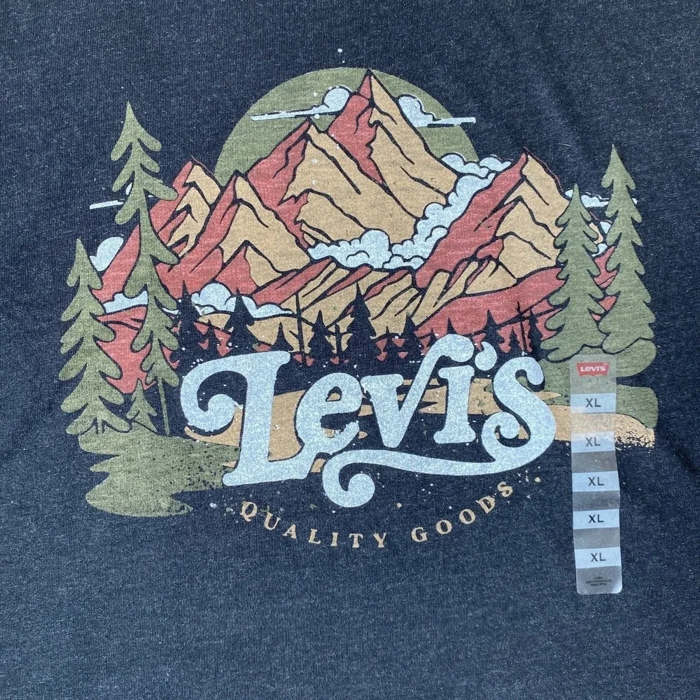 Levi's Y2K Retro Relaxed Fit Mountain Graphic T-Shirt Mens XL Black Short Sleeve
